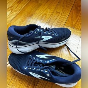 Blue Brooks Ghost Sneakers